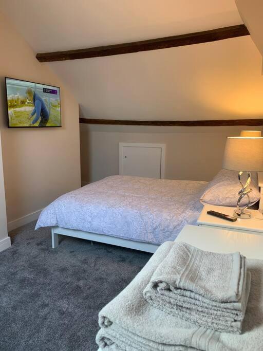 Newly Converted 3 Bedroom Apartment In Ulverston Exterior photo